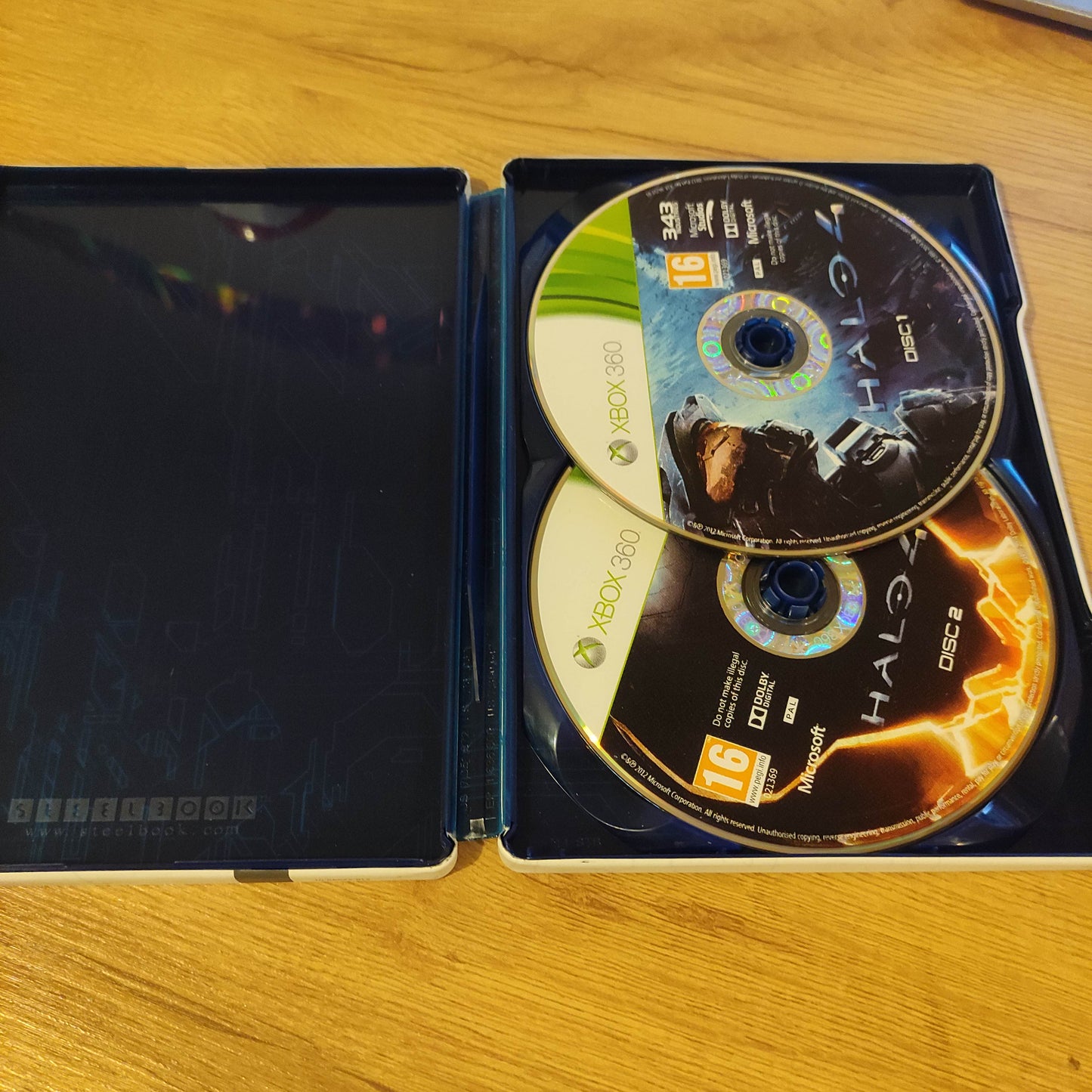 Halo 4, Metal Case, 2 x Disc XBox 360