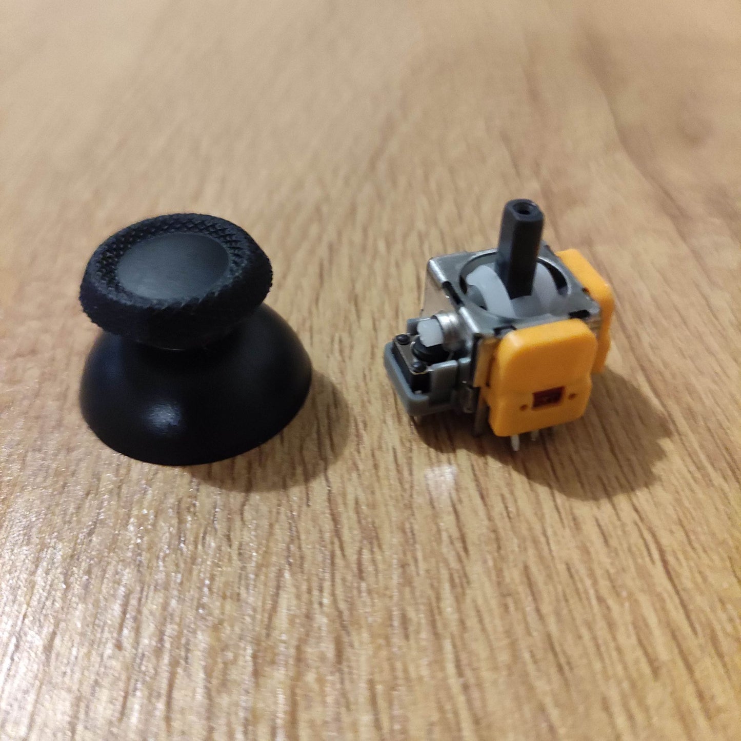 (PS5) Replacement Hall Effect Joystick Repair Kits (8 pieces)