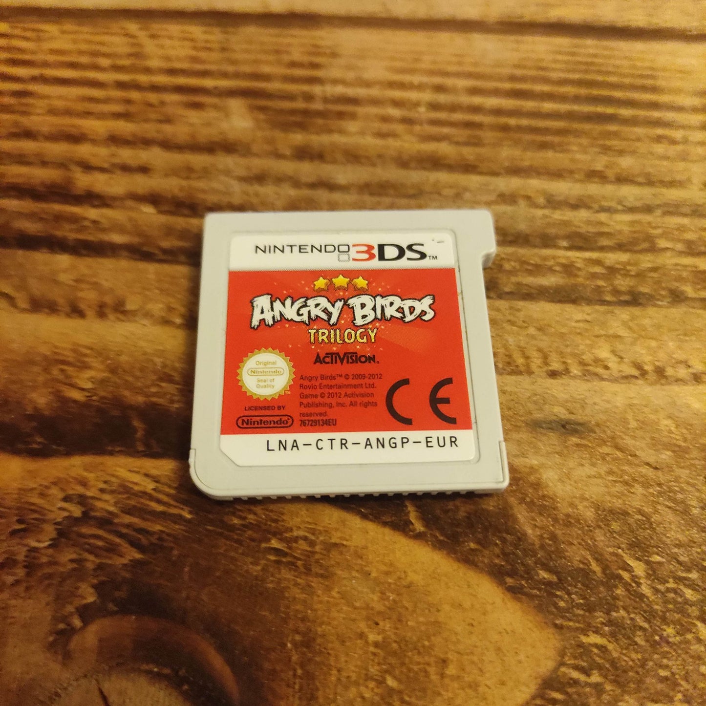 Angry Birds Trilogy (3DS) unboxed