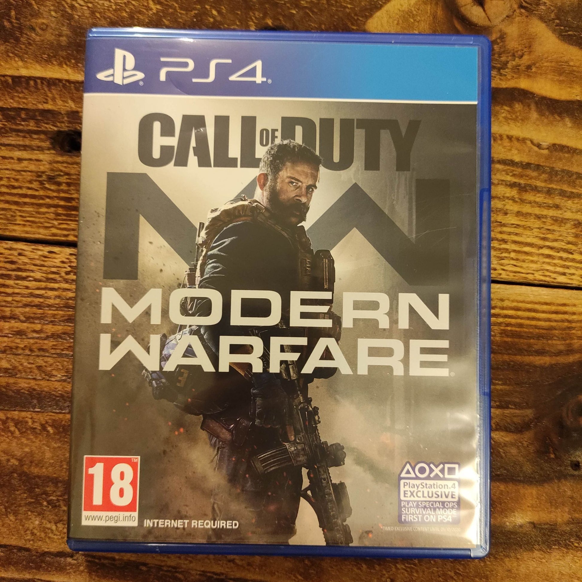 Call of Duty Modern Warfare (PS4) - 8-Bit Exchange (8BitX)
