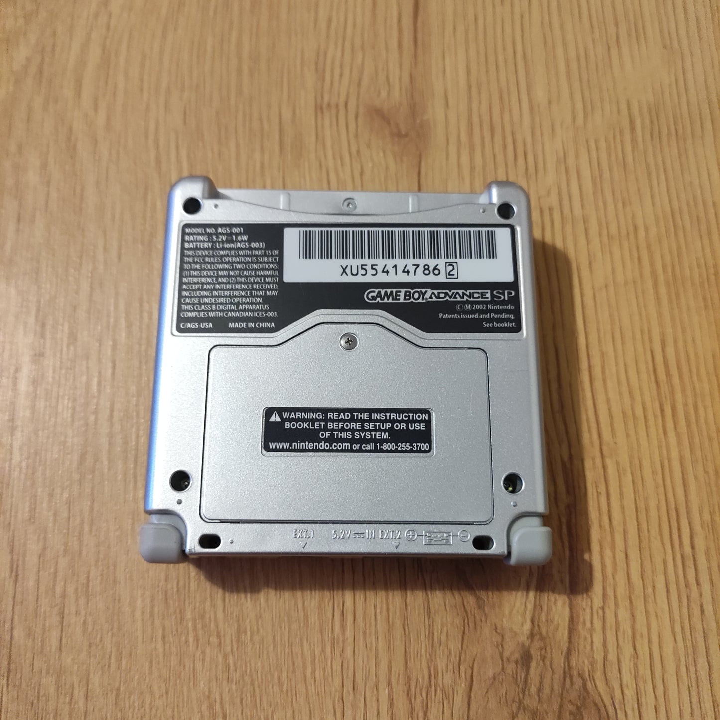 Gameboy Advance SP -001 (Silver) Excellent condition ** Just in **