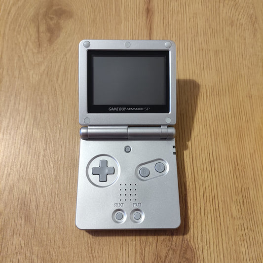 Gameboy Advance SP -001 (Silver) Excellent condition ** Just in **