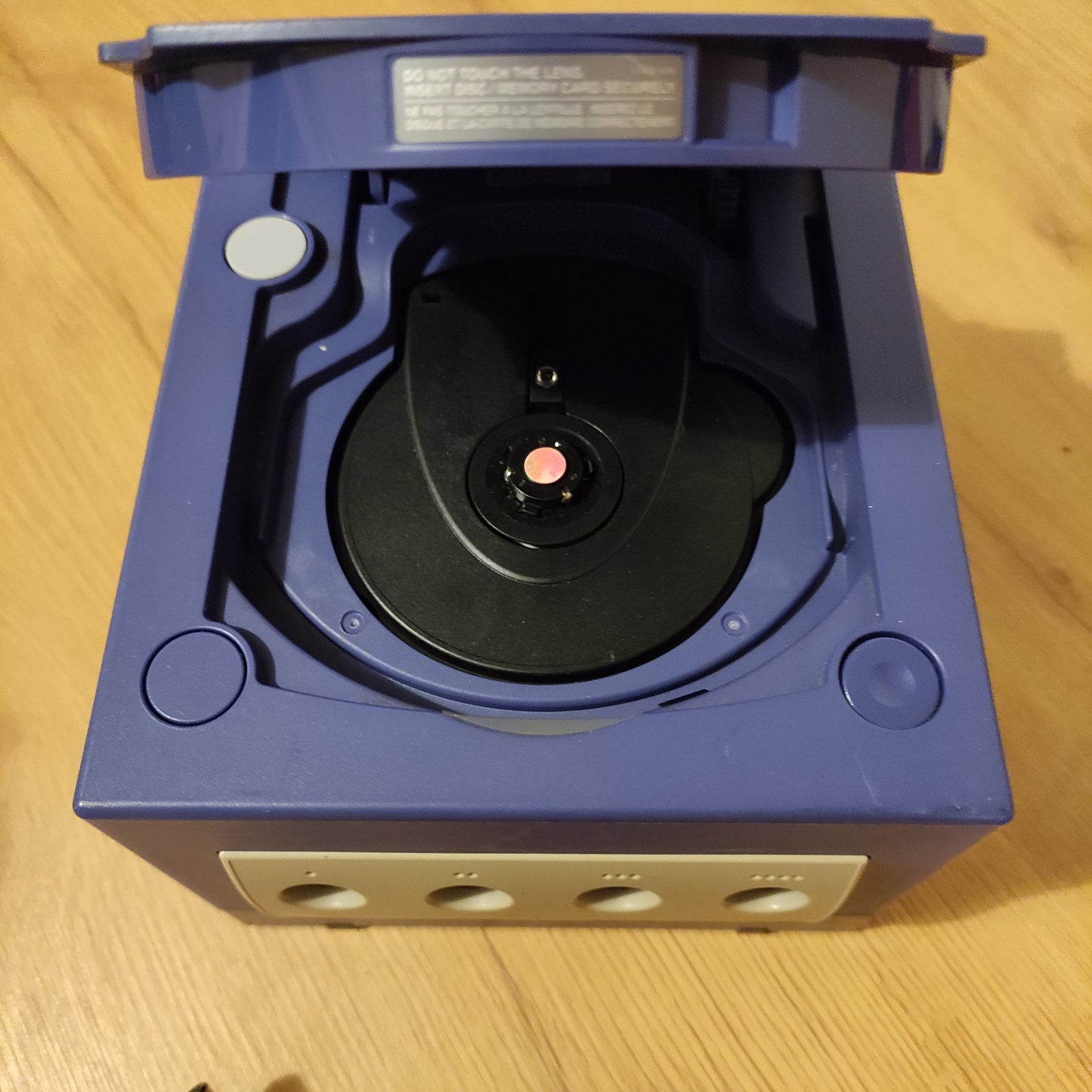 Nintendo Gamecube, Purple