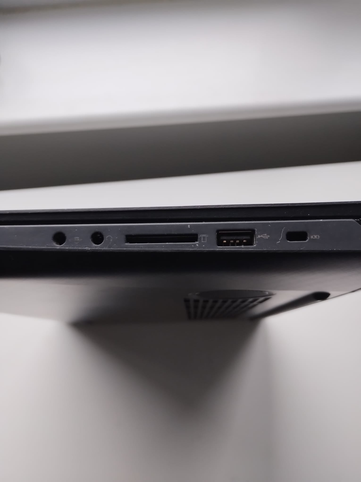 Lenovo Y50-70 2010s retro gaming laptop (Vendor: RepairShop_this_will_be Dublin) - 8-Bit Exchange (8BitX)