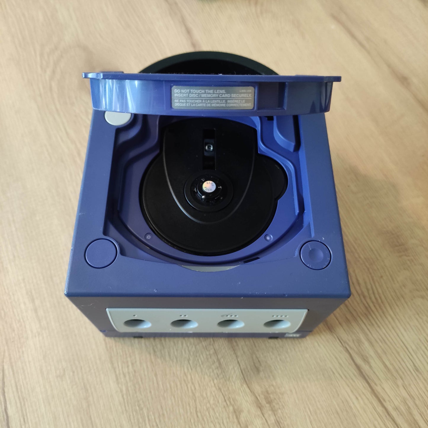 Nintendo Gamecube, Purple