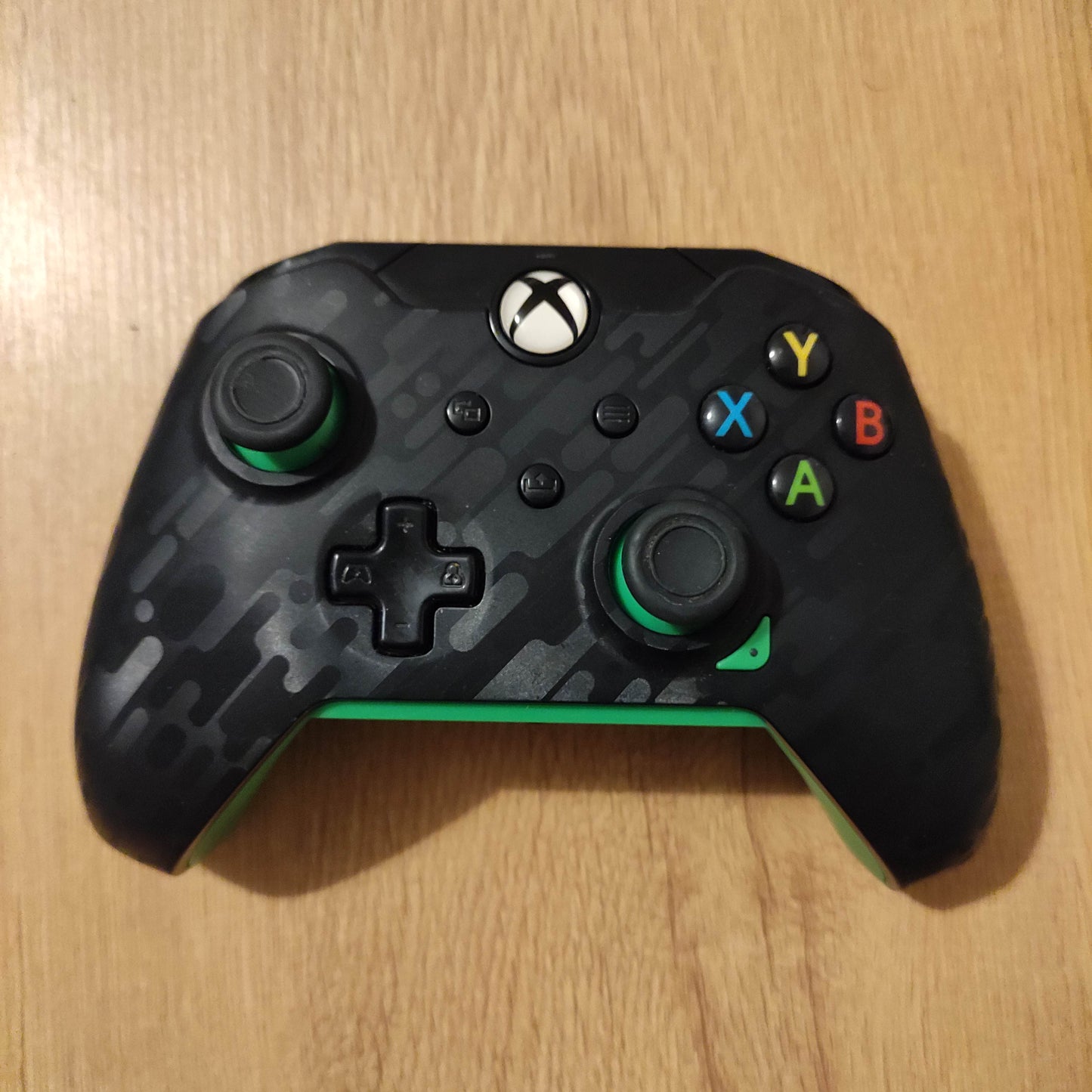 XBox One Original - 8-Bit Exchange (8BitX)