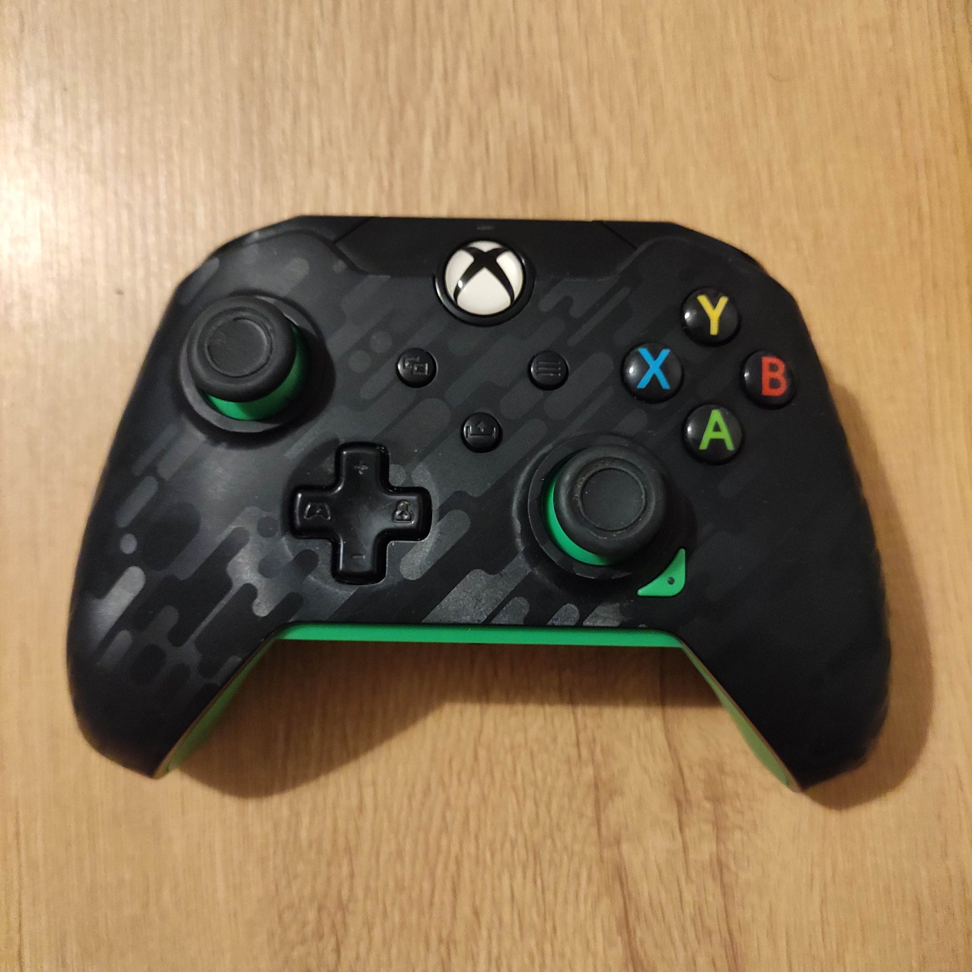 XBox One Original - 8-Bit Exchange (8BitX)