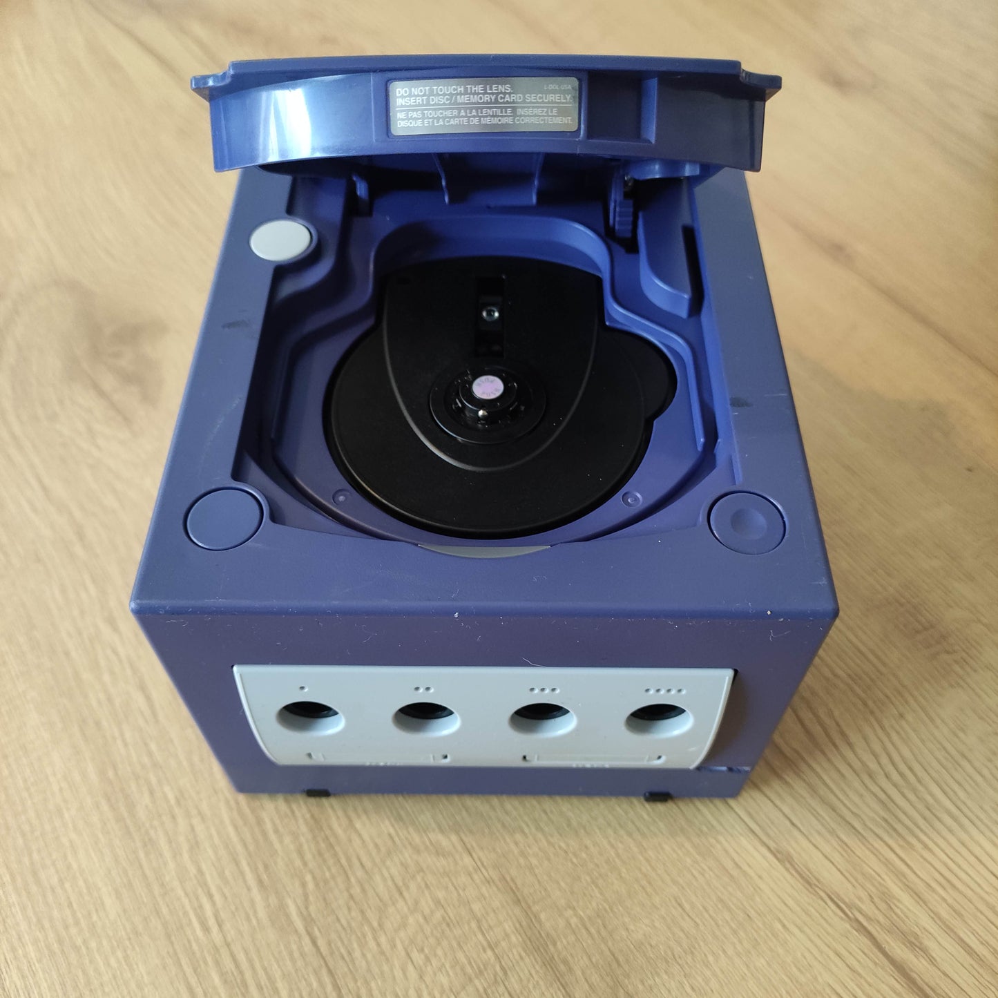Nintendo Gamecube, Purple